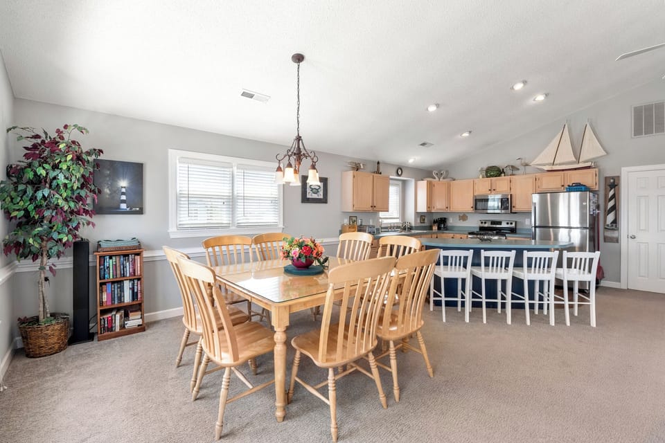 SS48: Flying Colors | Top Level Dining Area