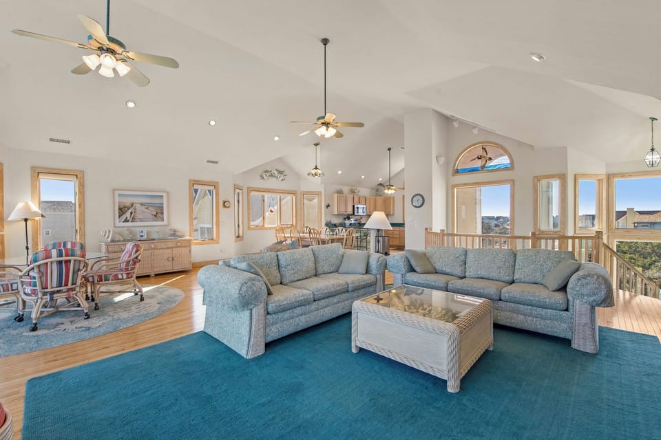 SS52: Peer Paradise | Top Level Living Area