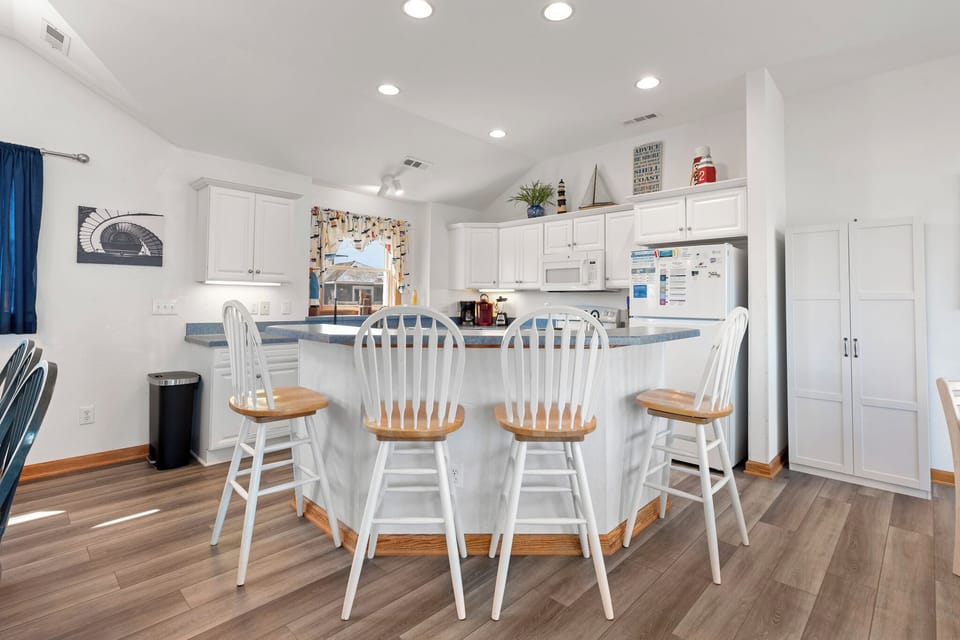 SV05: Shore'em Dreamin' | Top Level Kitchen