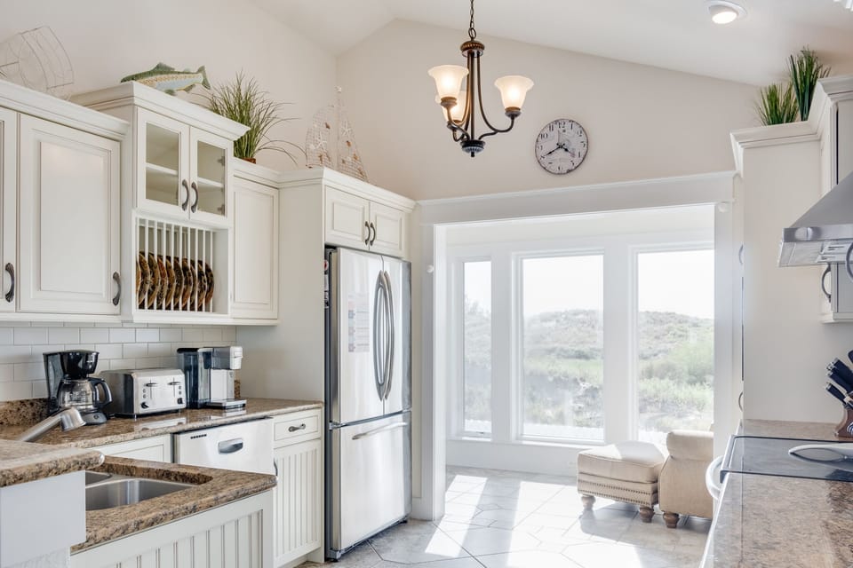 TC03: Hook, Wine And Sinker | Mid Level Kitchen
