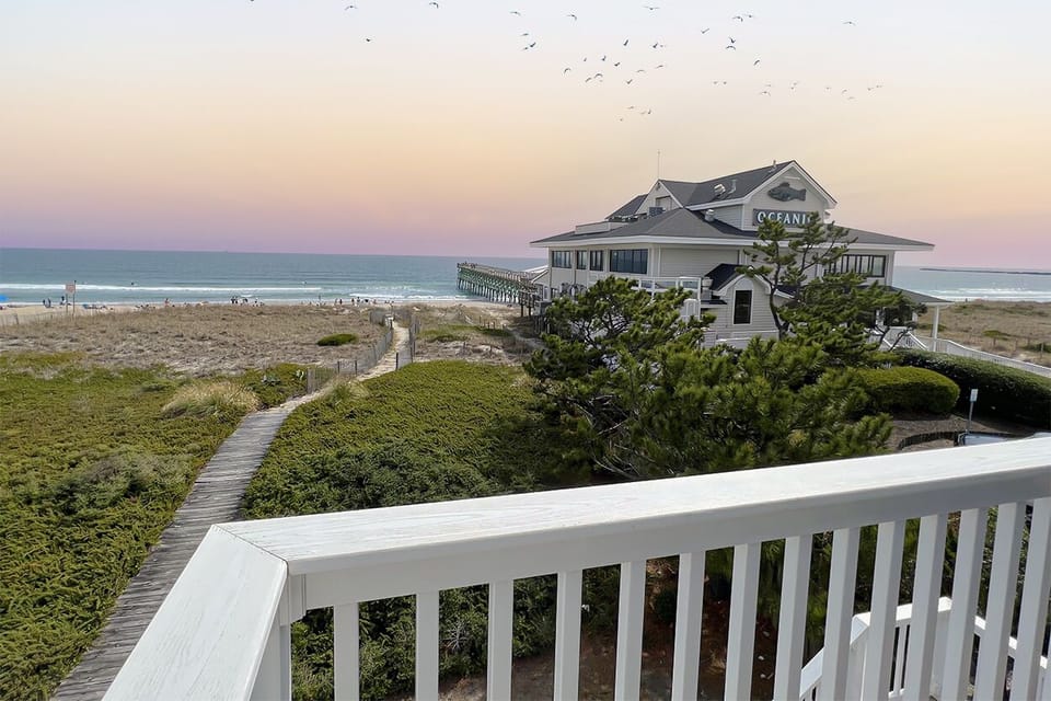 Master suite balcony view of Crystal Pier