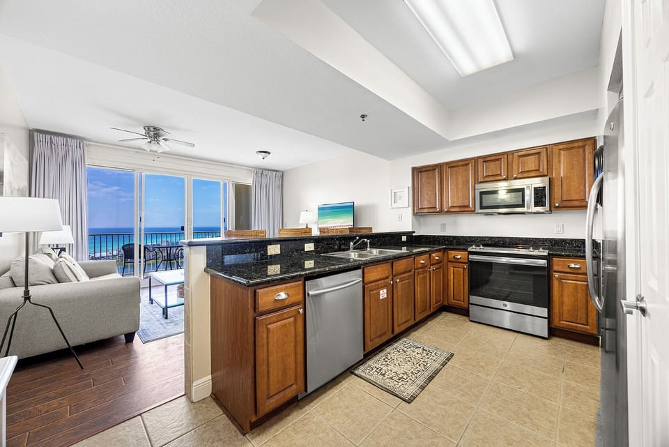 Ariel Dunes II 1506 Kitchen
