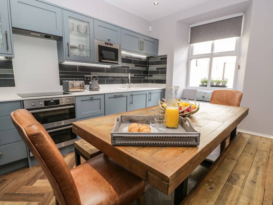 Cottage | Interior