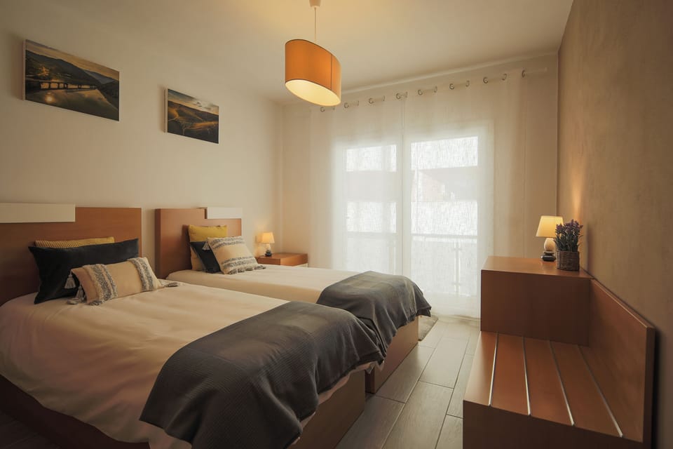 Standard Twin Room | Desk, laptop workspace, travel crib, free WiFi