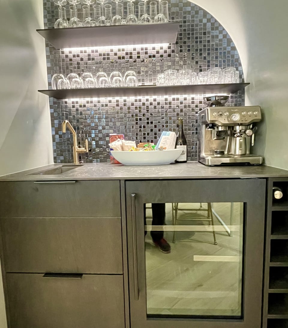 Hot & Cold beverage station w/sink, wine & drink fridge, Expresso Machine