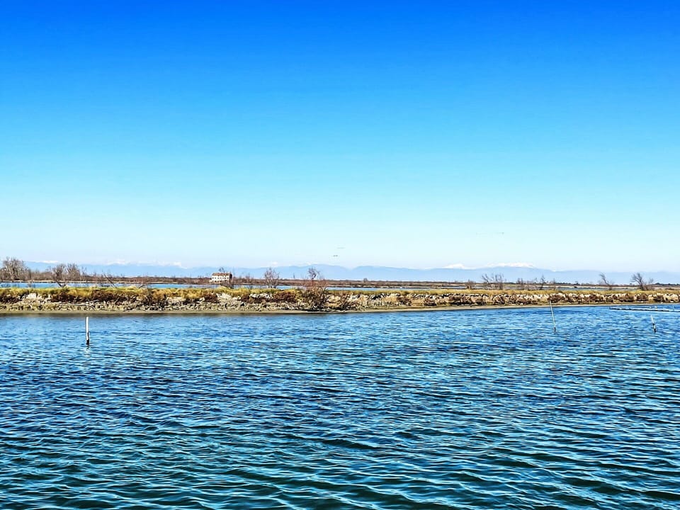 Sky, Blue, Water Resources, Water, Daytime, Body Of Water, Horizon, Waterway