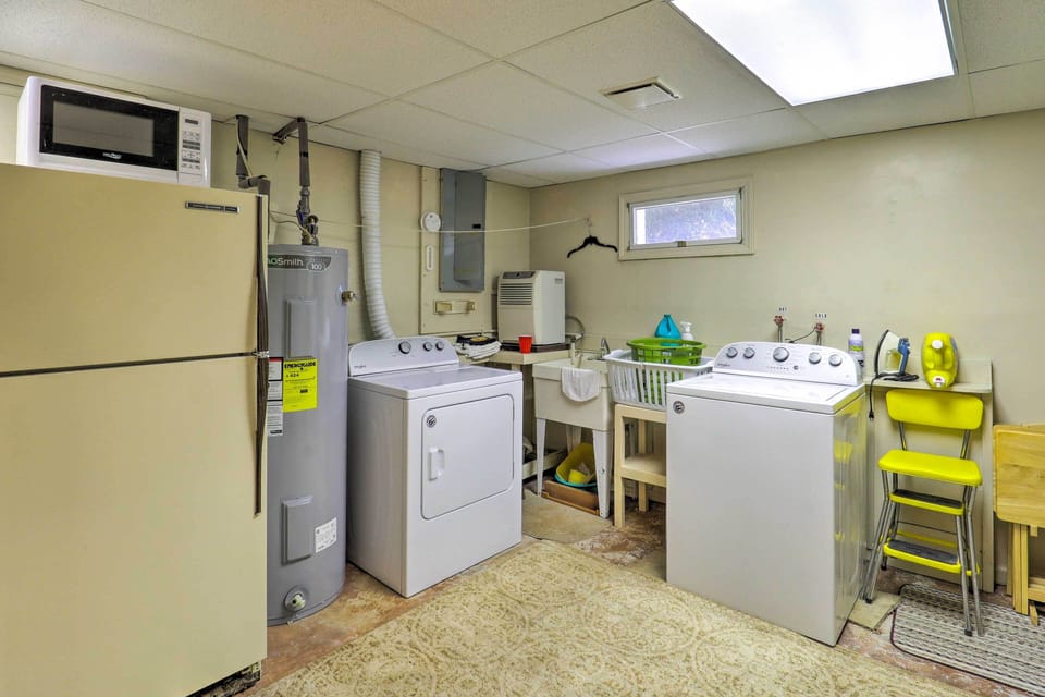Laundry Room | Iron/Board