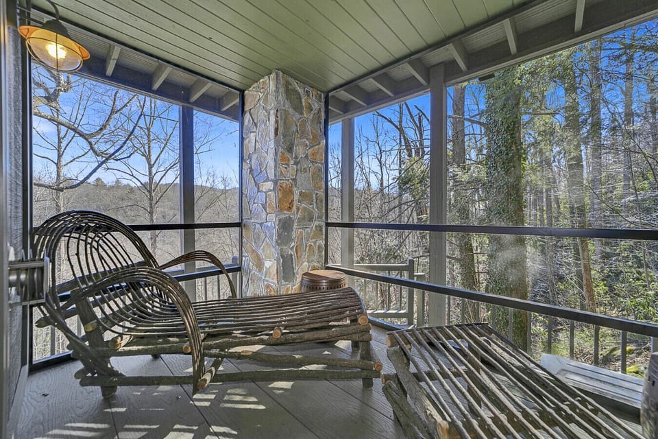 Downstairs Suite Screen Porch