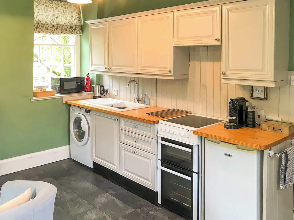 Well equipped kitchen