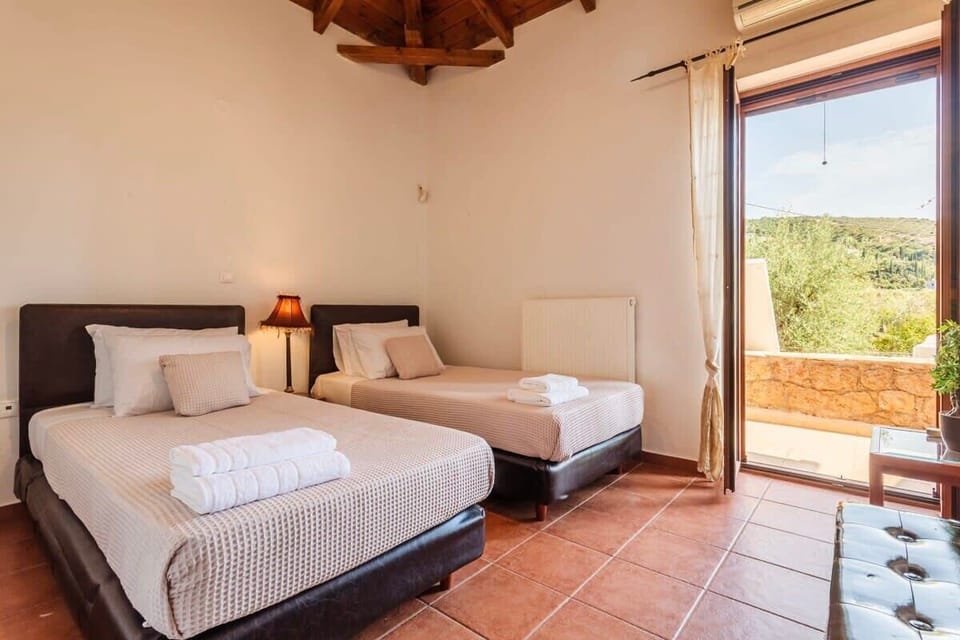 Second bedroom with two singles