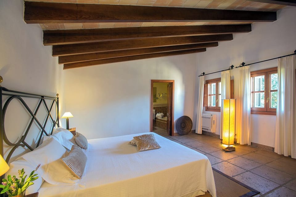 Standard Suite | 1 bedroom, premium bedding, down comforters, minibar