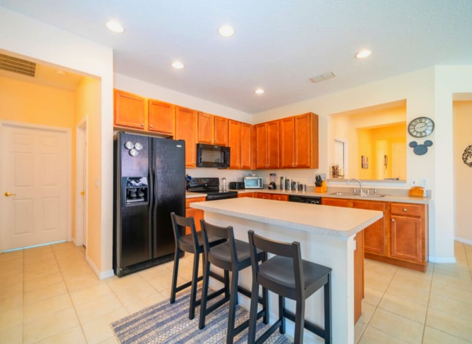 Standard House | Private kitchen | Microwave