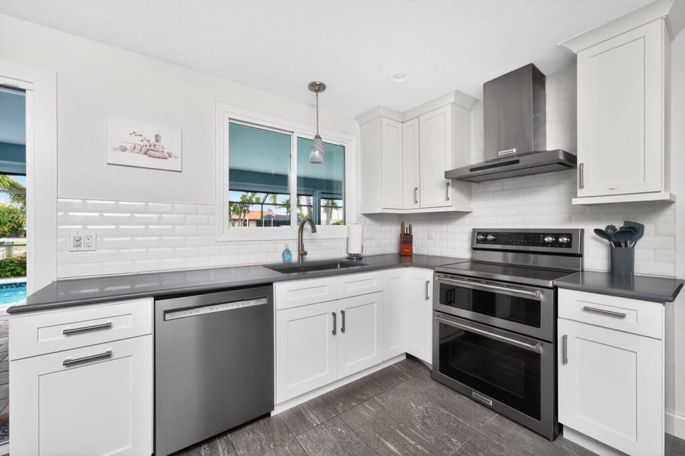 Spacious, modern kitchen