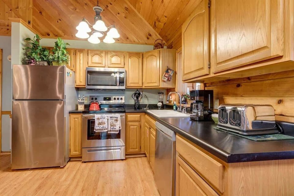 Kitchen perfect for preparing quick meals, packing lunches for the day, and fueling up before your next adventure.