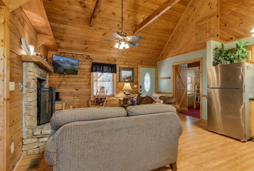 Spacious and cozy living room!
