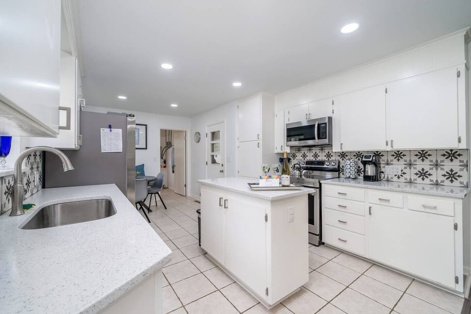 Fully Equipped spacious kitchen