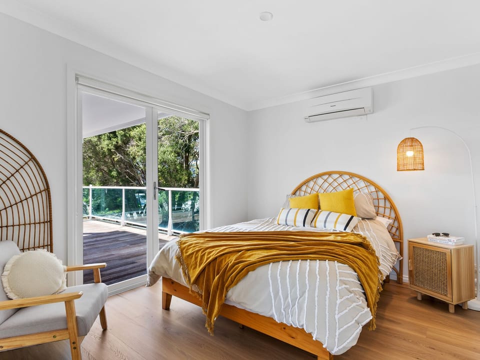 Main house - Beautiful and comfortable bed