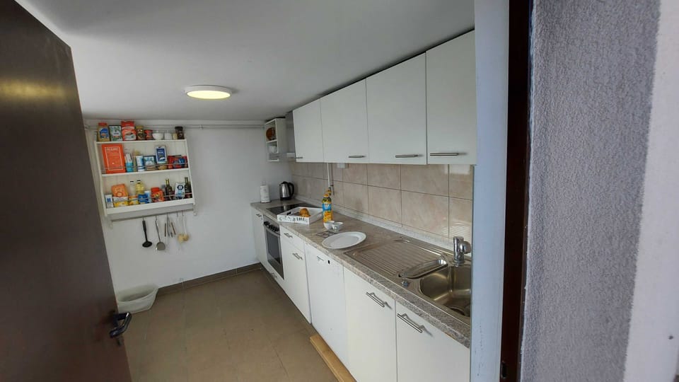 Cottage (Four Bedroom Holiday Home with swimmi) | Private kitchen | Fridge