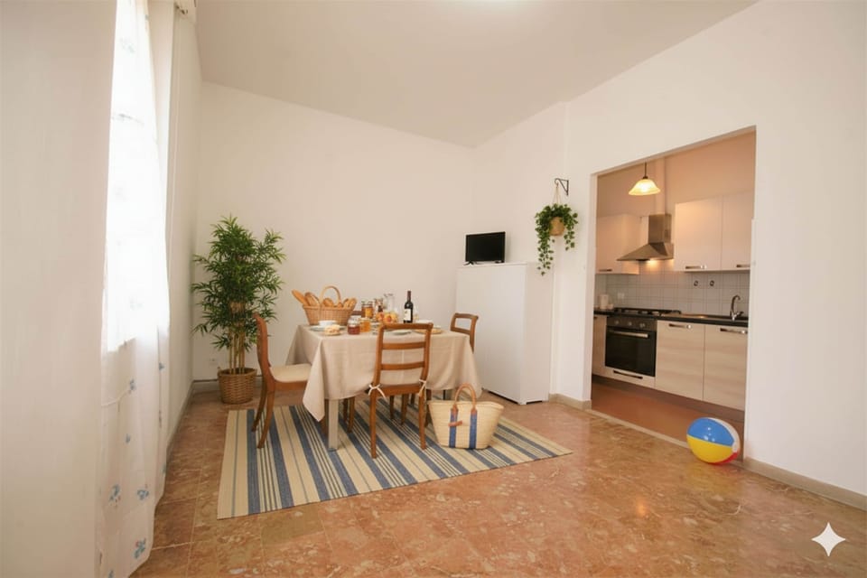 Apartment | Living area | 28-inch flat-screen TV with digital channels, TV