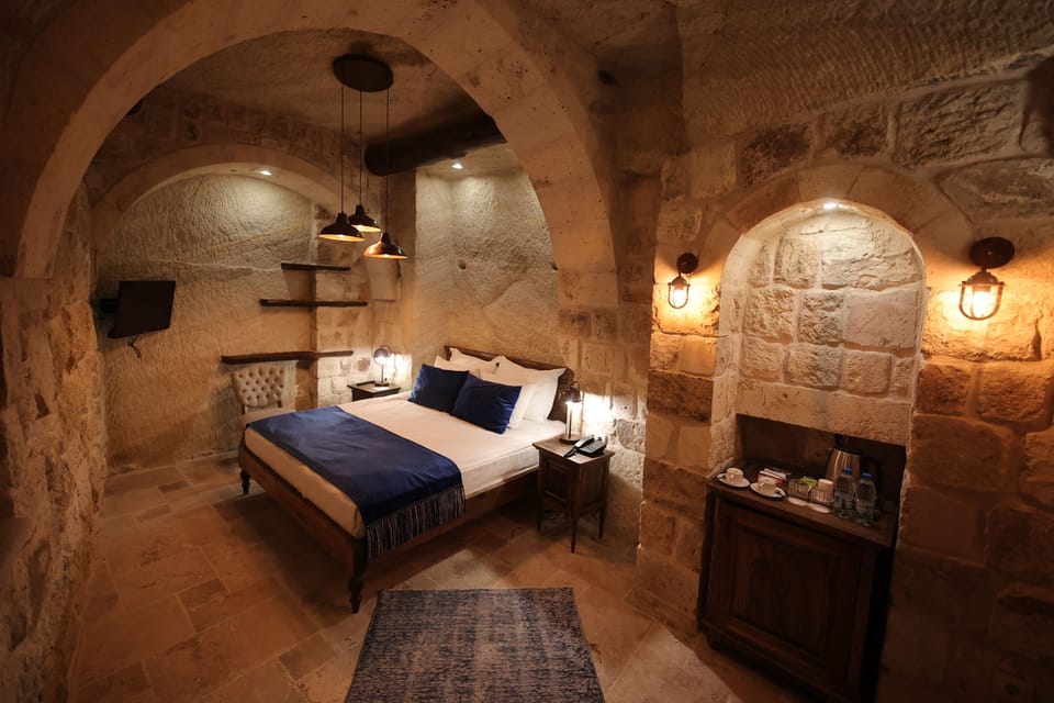 Standard Room | Premium bedding, minibar, in-room safe, individually decorated