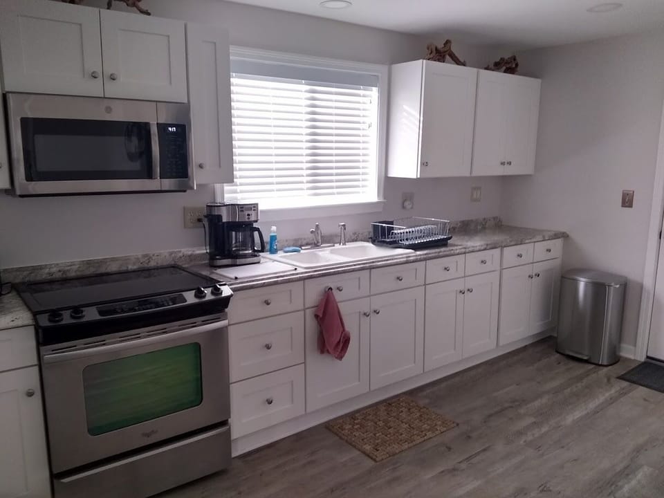 Another view of the kitchen