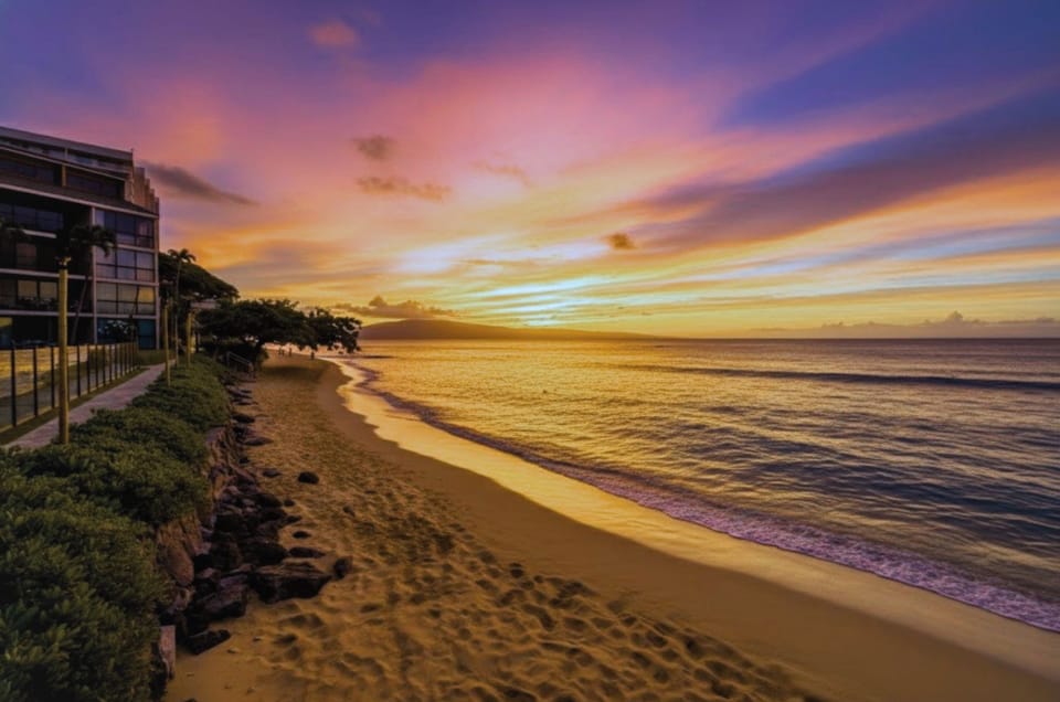 Beautiful sunsets over the Pacific Ocean from the Kaanapali Shores