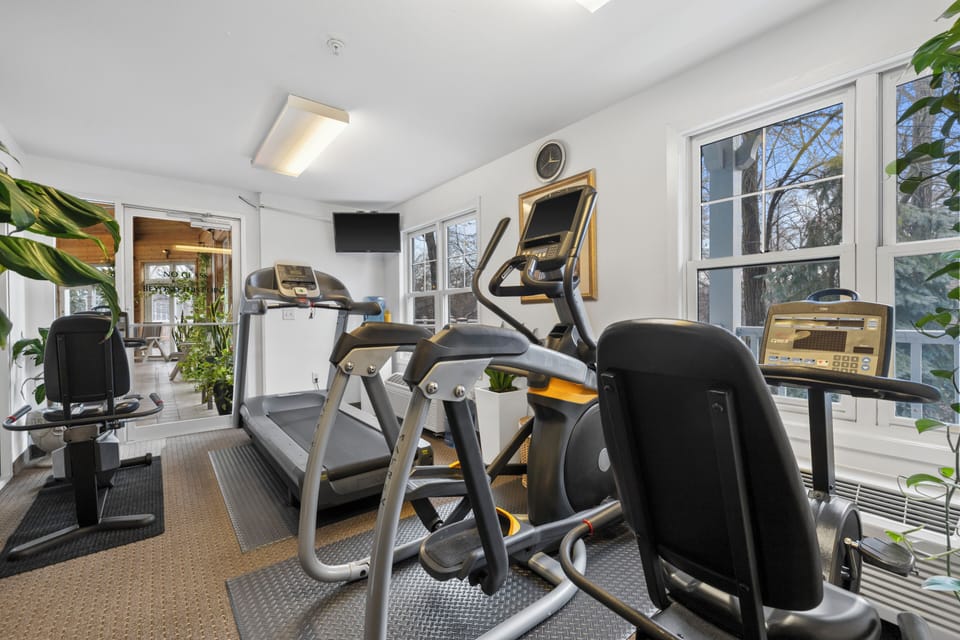 Mill Creek Hotel Apartment hotel in Lake Geneva