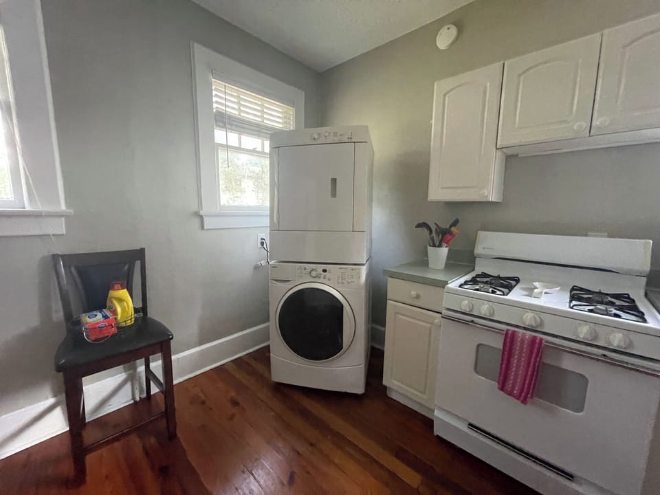 Cloths dryer is gas.  Washer is electric.