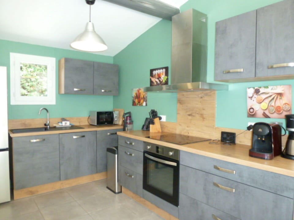 Kitchen, Kitchen Appliance, Countertop, Furniture, Major Appliance, Interior Design, Cabinetry, Flooring, Room, Home Appliance