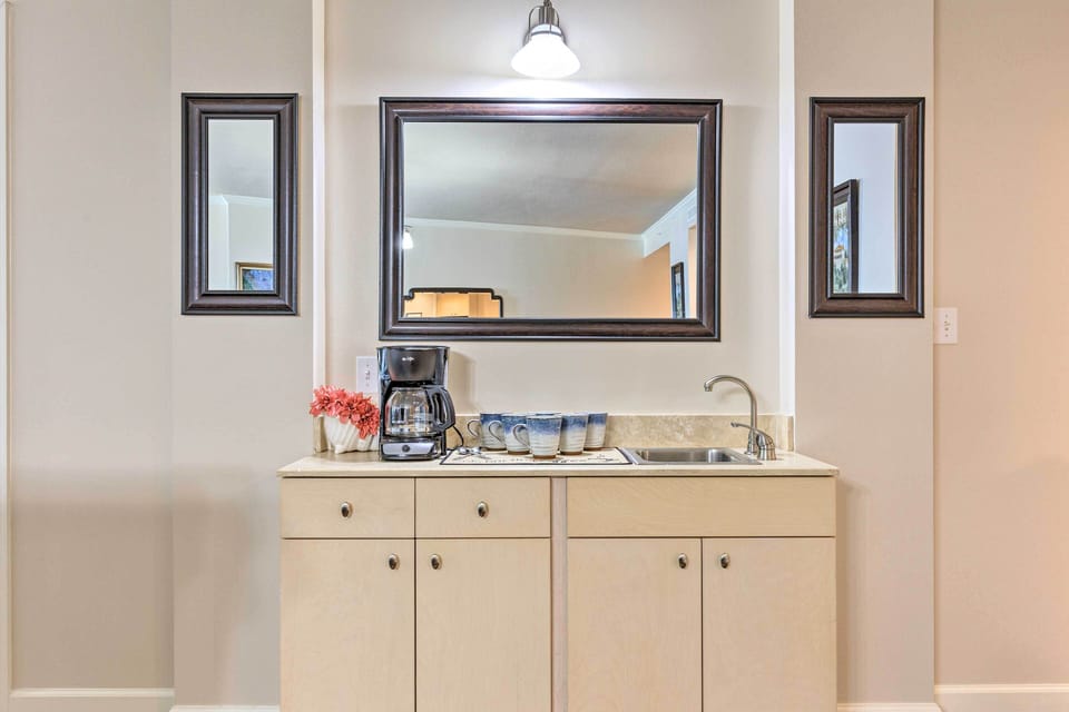 Wet Bar