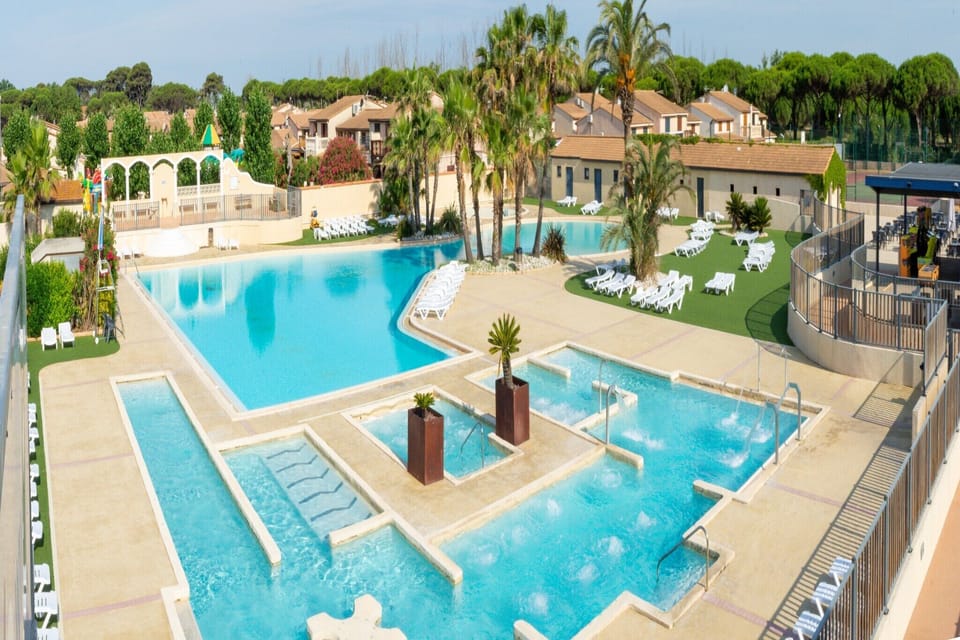 Holiday Home Swimming Pool