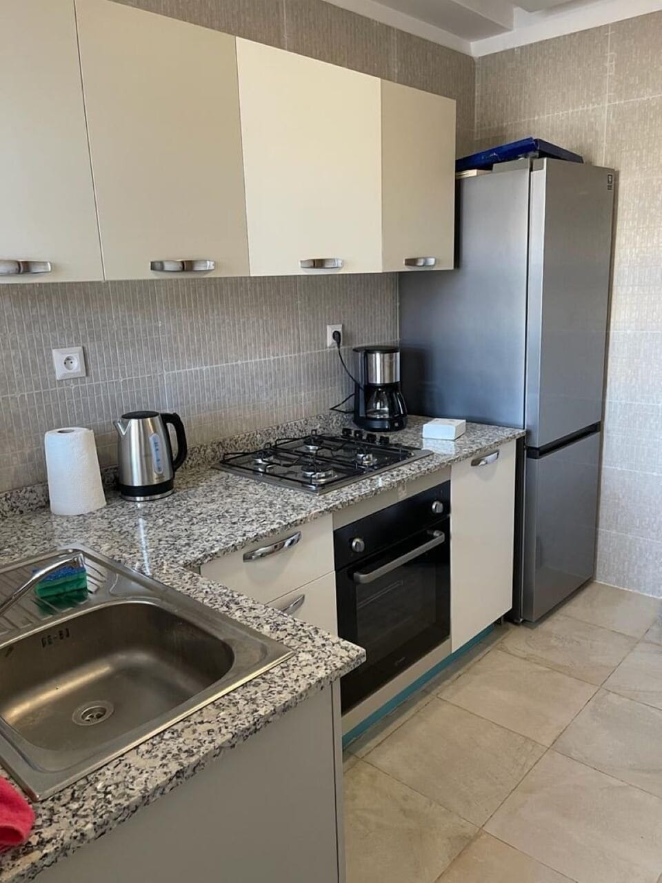Luxury Apartment | Private kitchen | Full-size fridge, oven, dishwasher, electric kettle