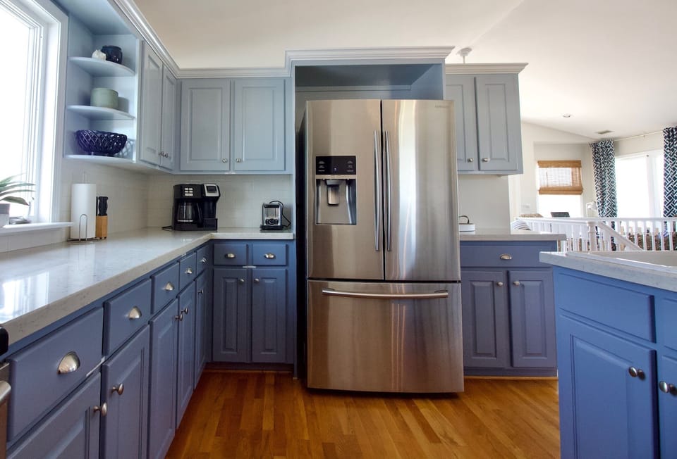 Stainless appliances throughout. New oven and dishwasher installed Spring 2023. 