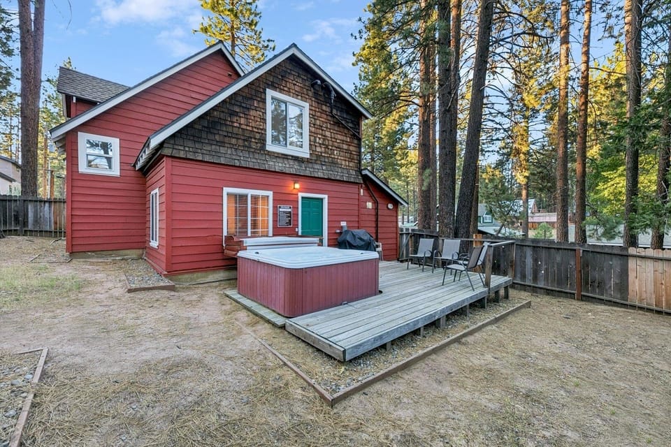 Cabin, 5 Bedrooms | Terrace/patio