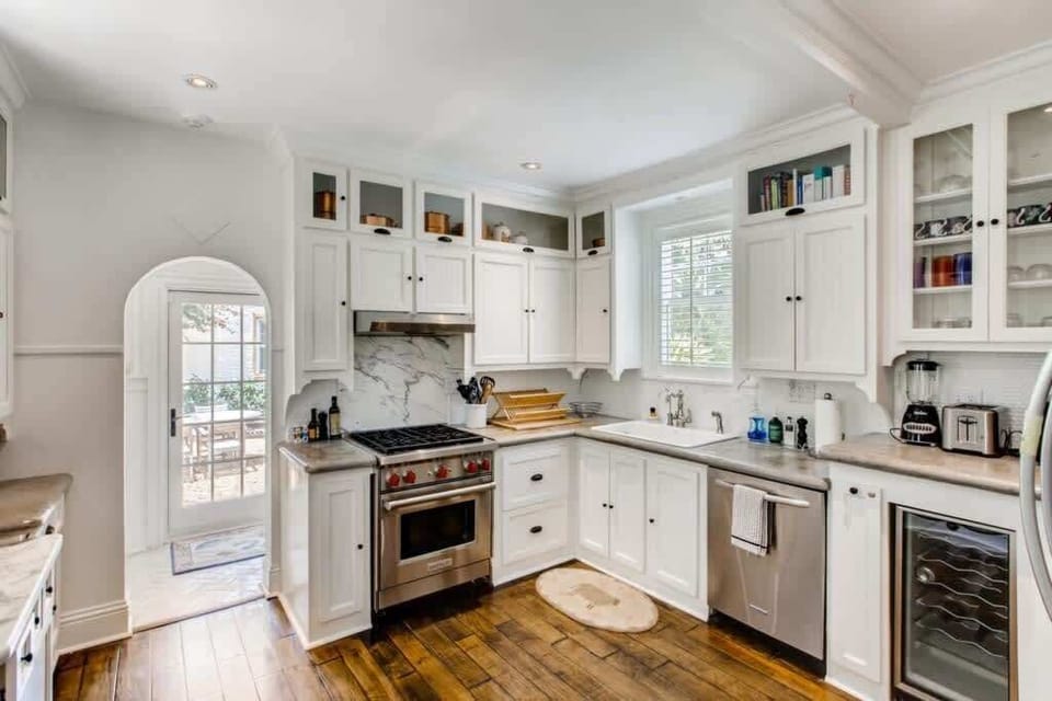345 Potter Rd West Palm Beach-large-005-007-Kitchen-1500x1000-72dpi.jpg