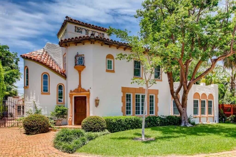 345 Potter Rd West Palm Beach-large-001-002-Exterior Front-1500x1000-72dpi.jpg