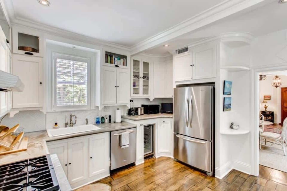345 Potter Rd West Palm Beach-large-006-011-Kitchen-1500x1000-72dpi.jpg