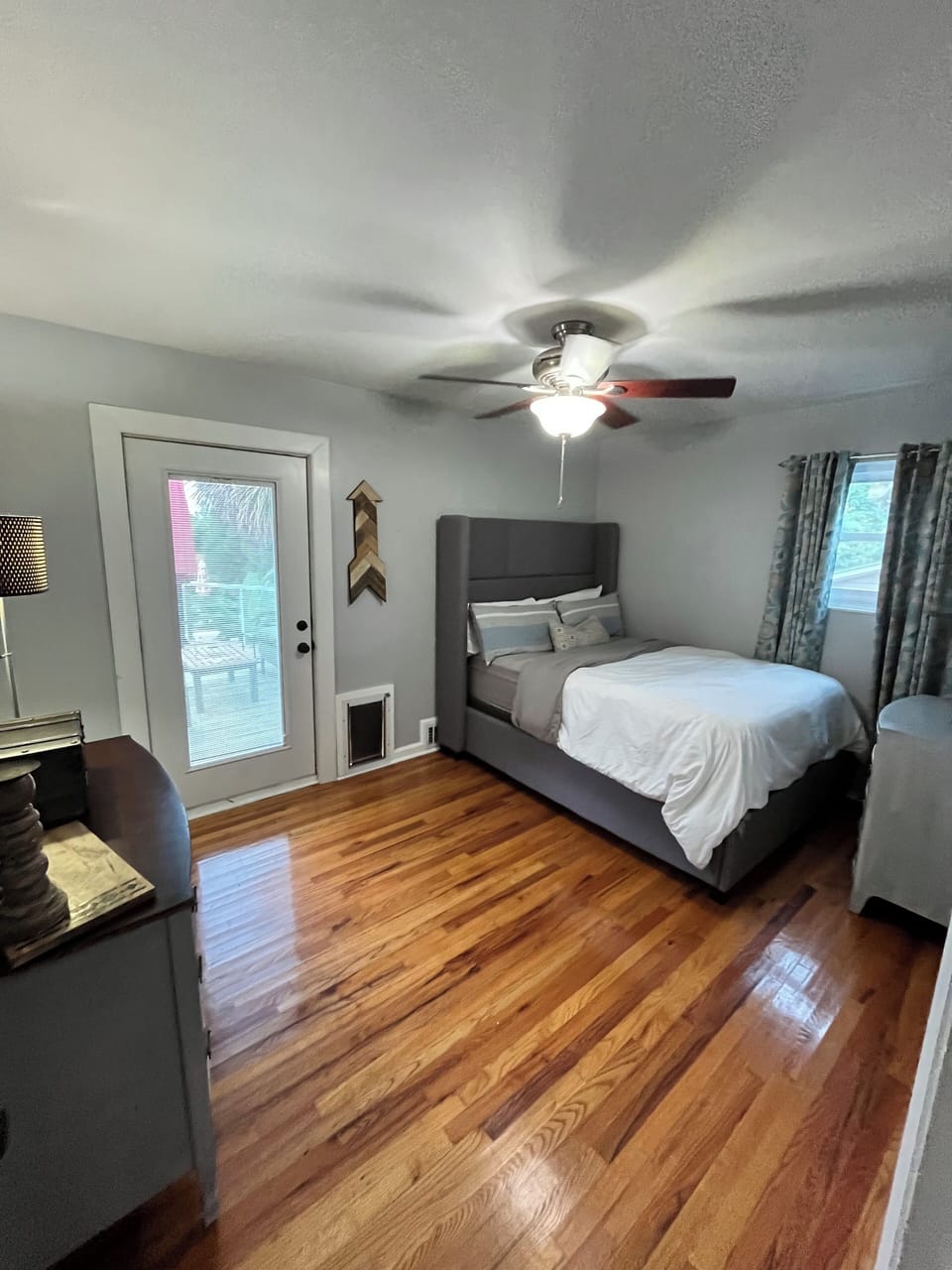 Bedroom #3/ Queen Bed