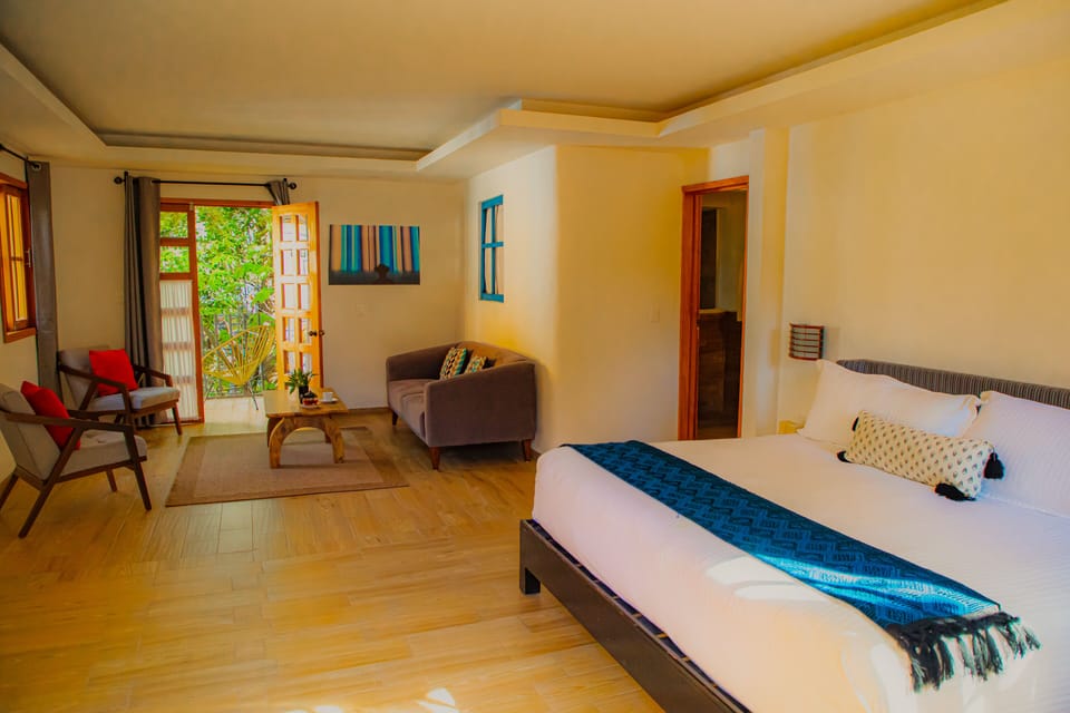 Premium bedding, down comforters, in-room safe, individually decorated