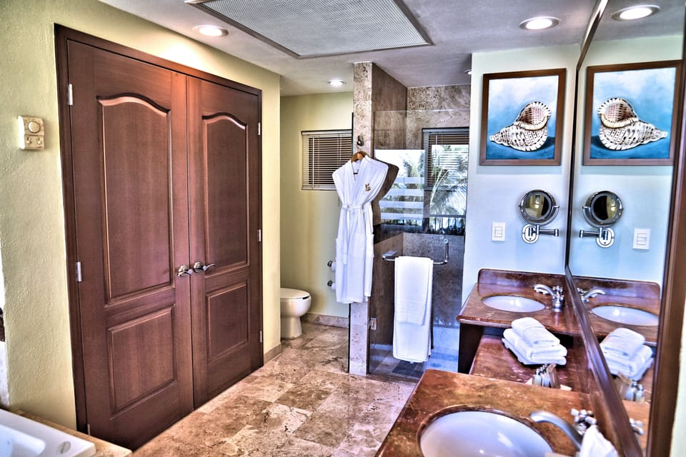 3 BR Master bath suite
