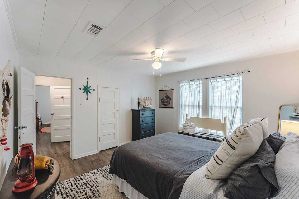 king bedroom 
