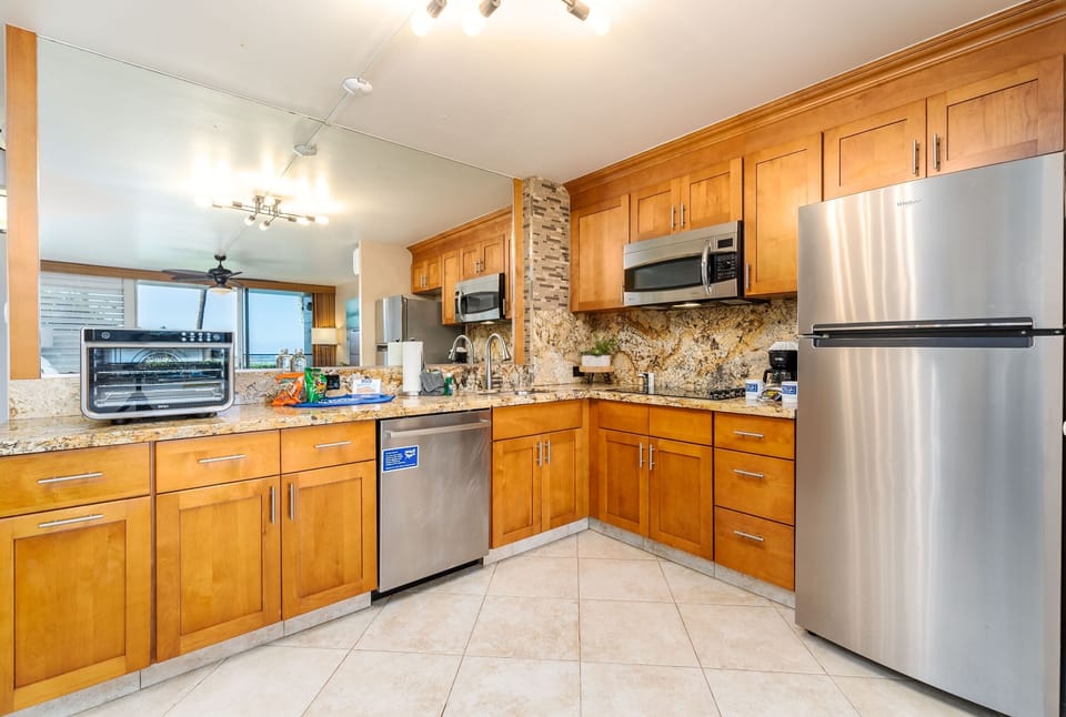 Studio | Private kitchen | Coffee/tea maker, fridge, oven, toaster