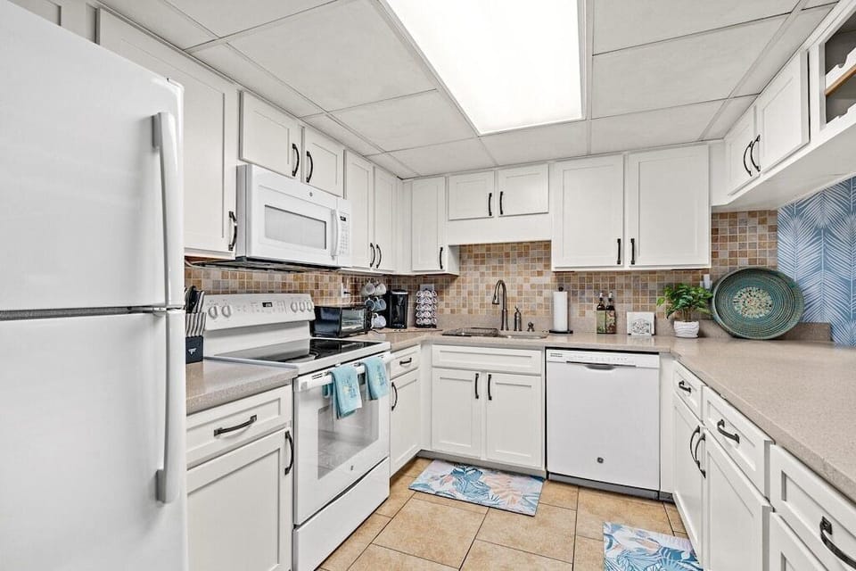 The kitchen is fully stocked!