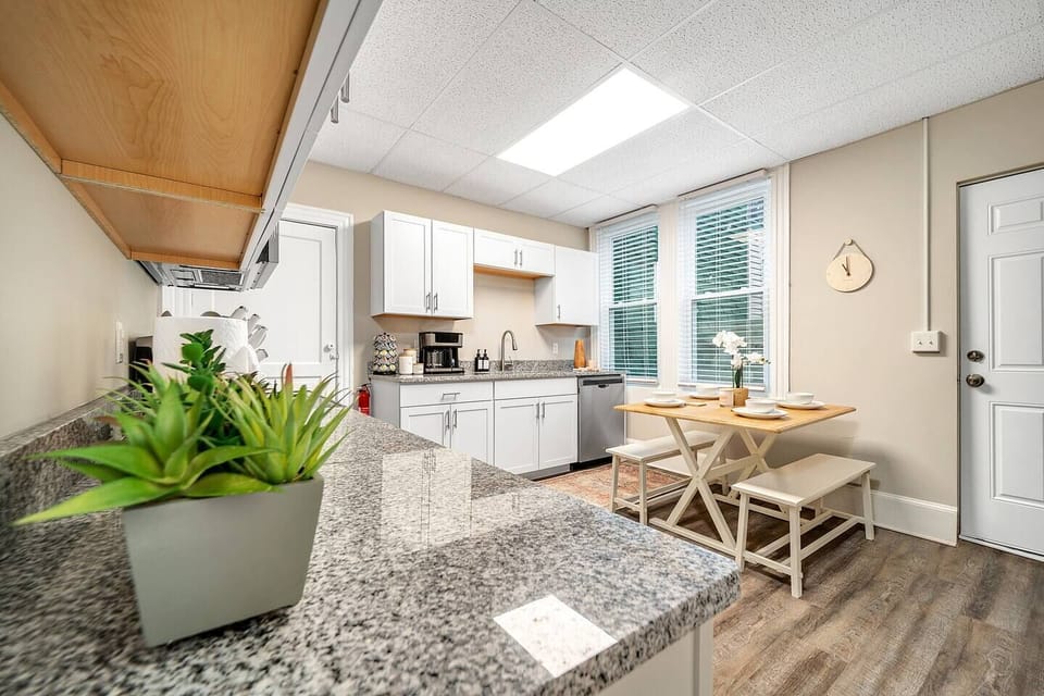 ★ Local Cuisine & Home cooking ★ If you prefer home cooking, our kitchen has all the main accessories to prepare a chef's dinner including basic condiments 