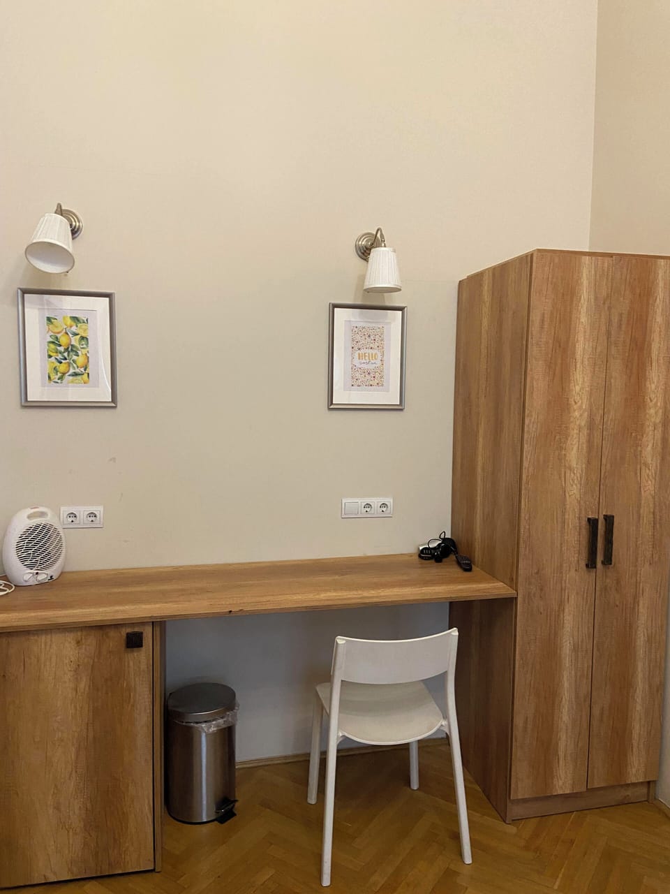 Basic Triple Room | In-room safe, blackout drapes, soundproofing, iron/ironing board