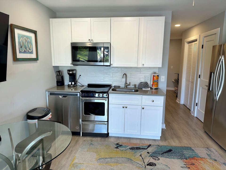 Kitchen - Fully equipped kitchen