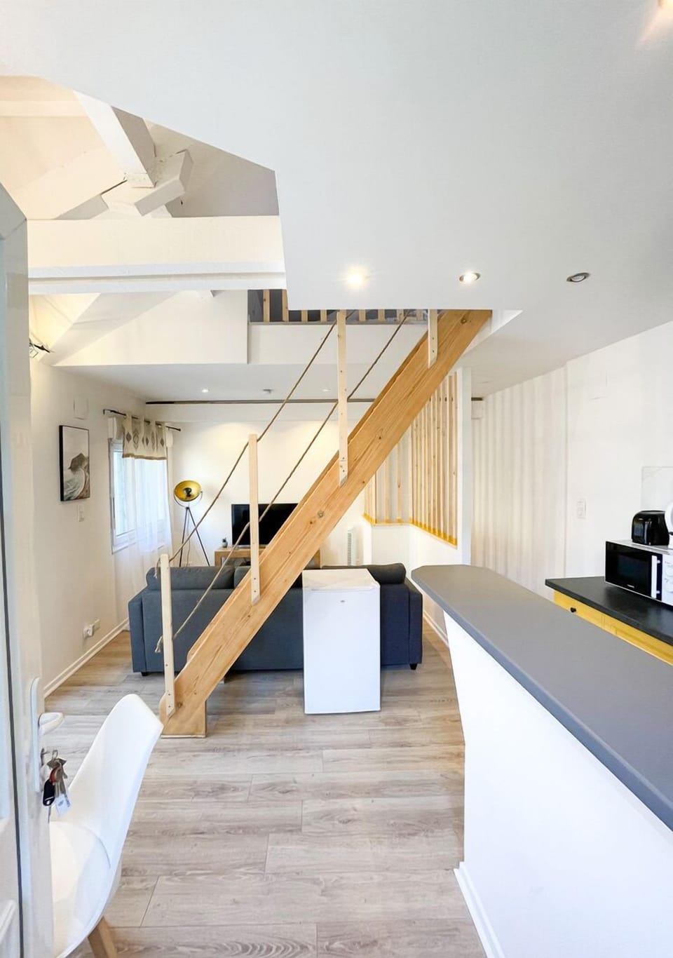 Entrance to the living room