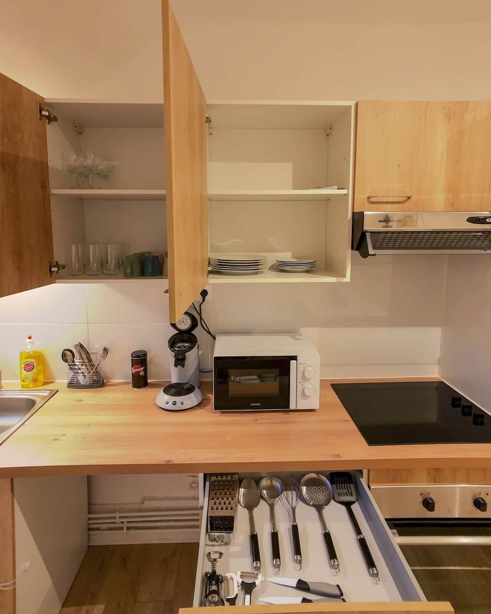 Dishwashing kitchen 3 -min