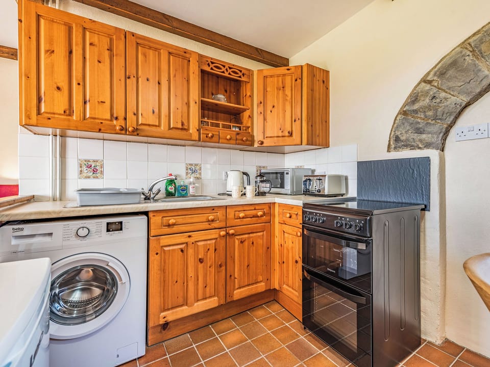 Kitchen area | Sea View - Coastal Cottages, Saundersfoot