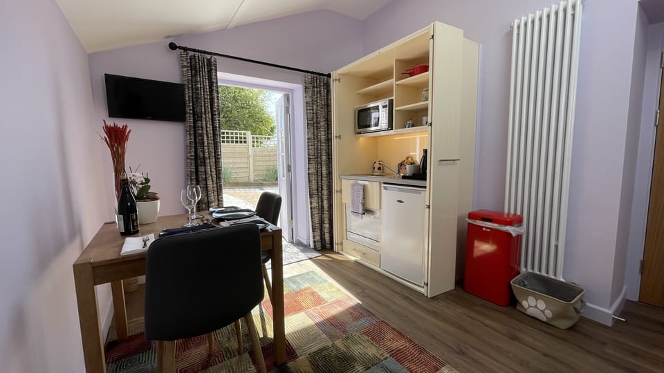 45-inch Smart TV with digital channels, TV